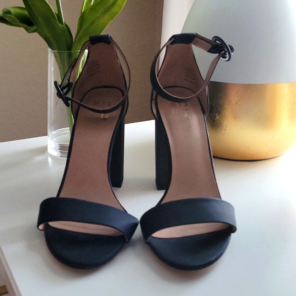 Black strap heel
